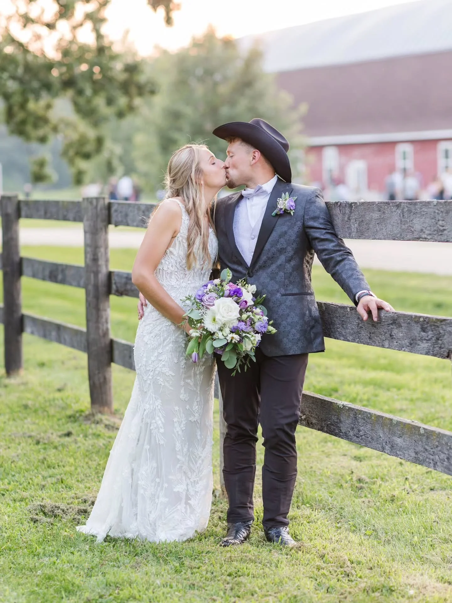 August was an incredible month of weddings, starting with Joan and Hannah! They had so many heartfelt moments throughout the day with their family and friends...and an incredible dance floor including the groom and grandma dance! Congratulations!

#b
