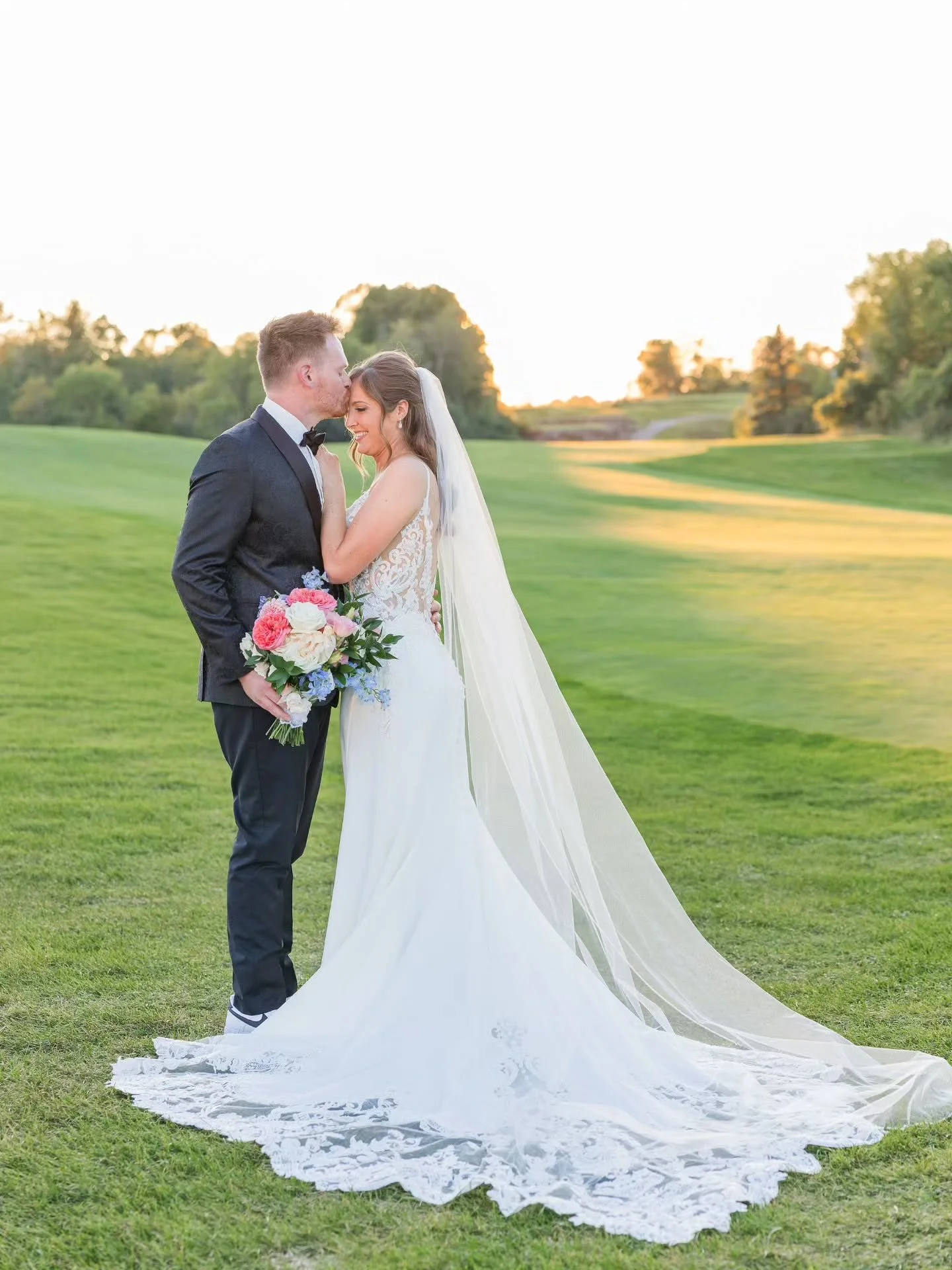 (Part 2) A perfect end to a beautiful day! Congratulations, Courtney and Eric!

#thebog #bellairephotography