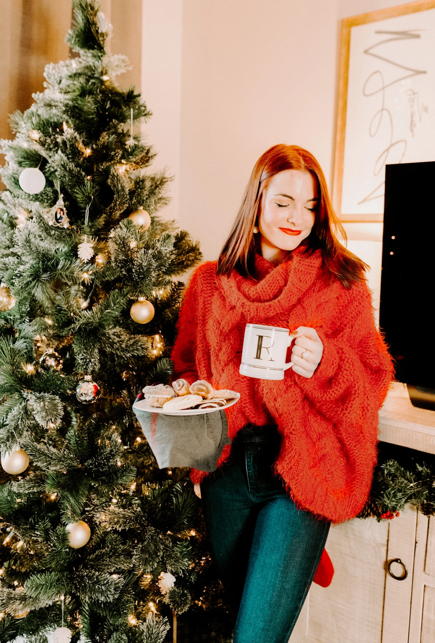 AFFORDABLE CHRISTMAS DECOR