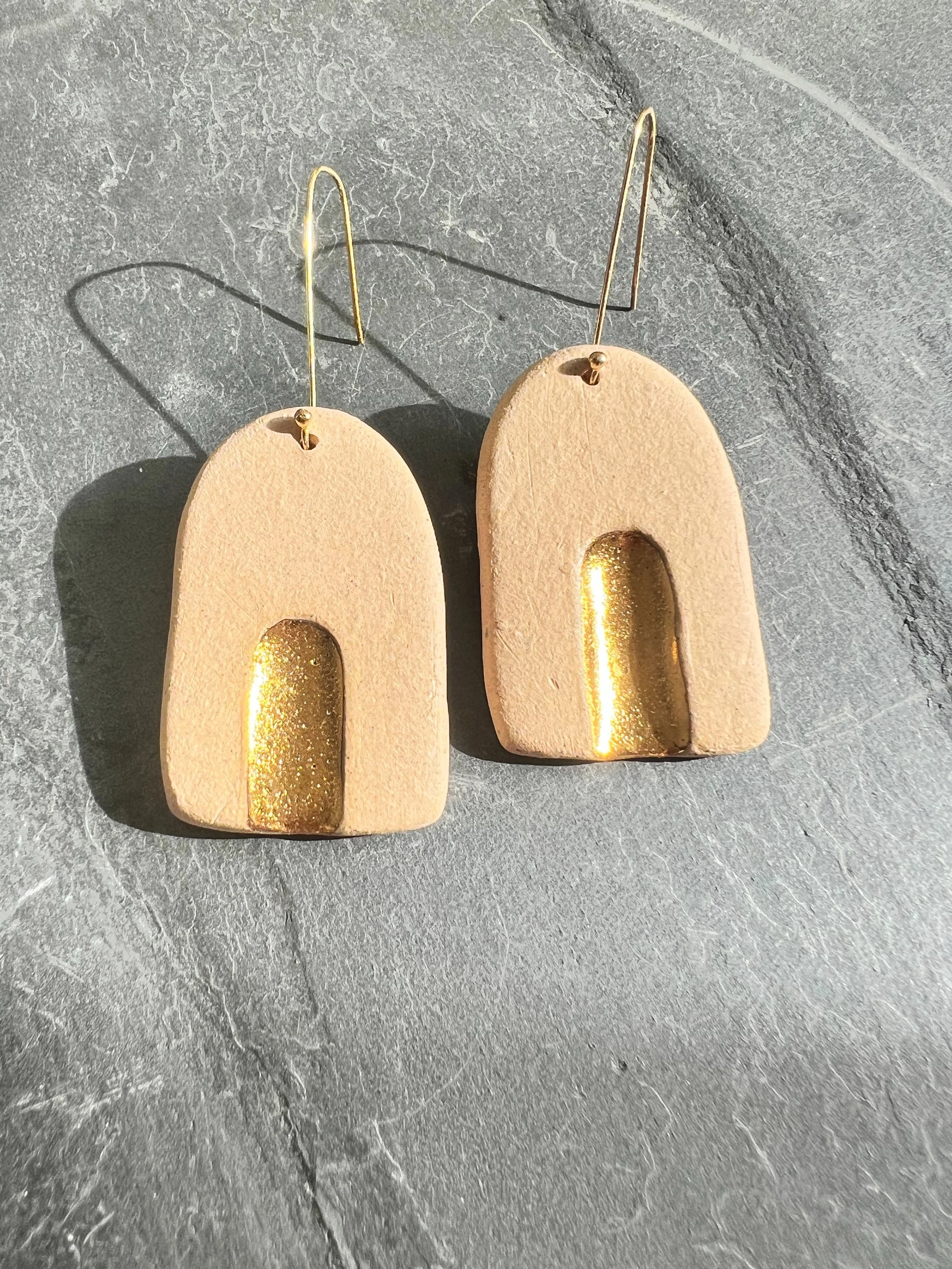 sand vein of gold earrings