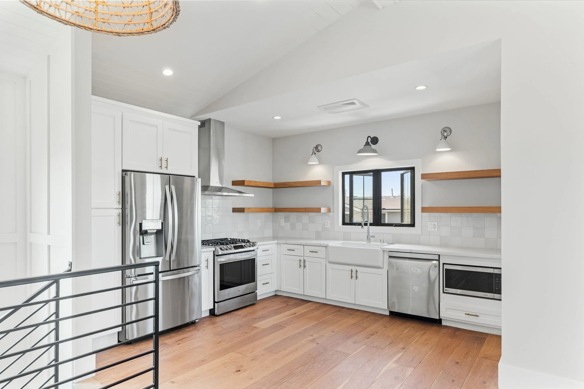 1121 E Acacia Ave 1/2 El Segundo, CA 90245