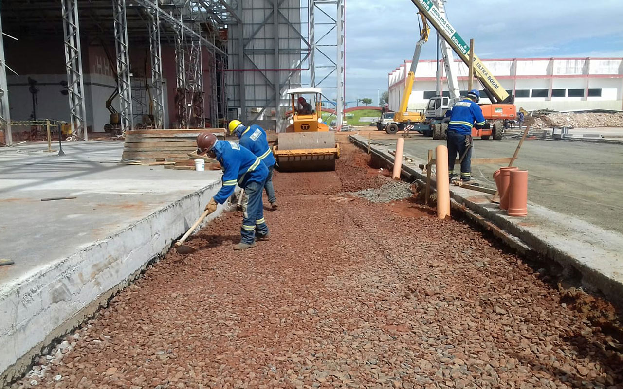  construcao-de-hangar-aeroportos 