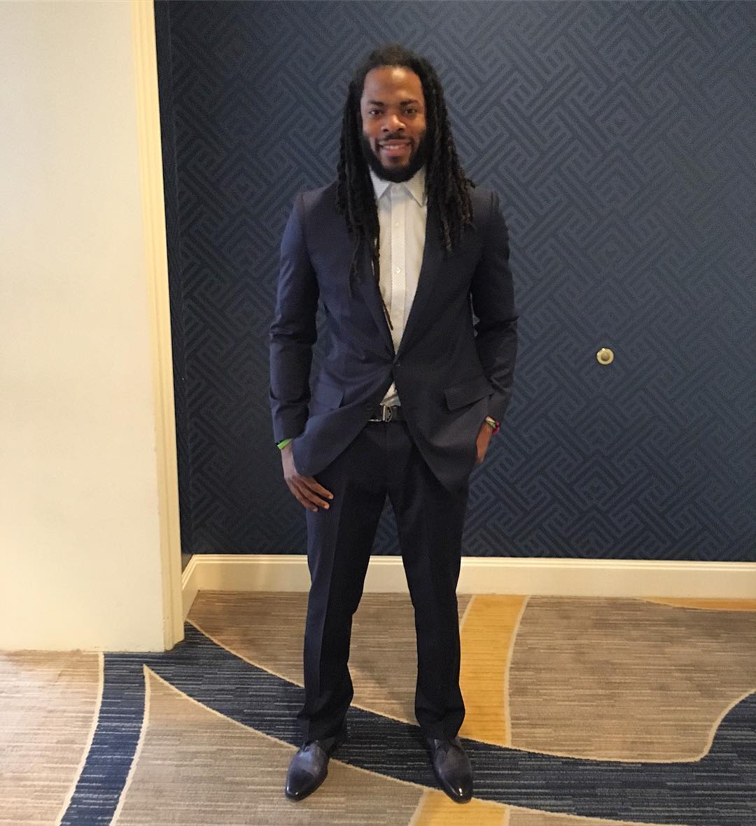 Richard Sherman suited up in Bonobos, pre-Seahawks game