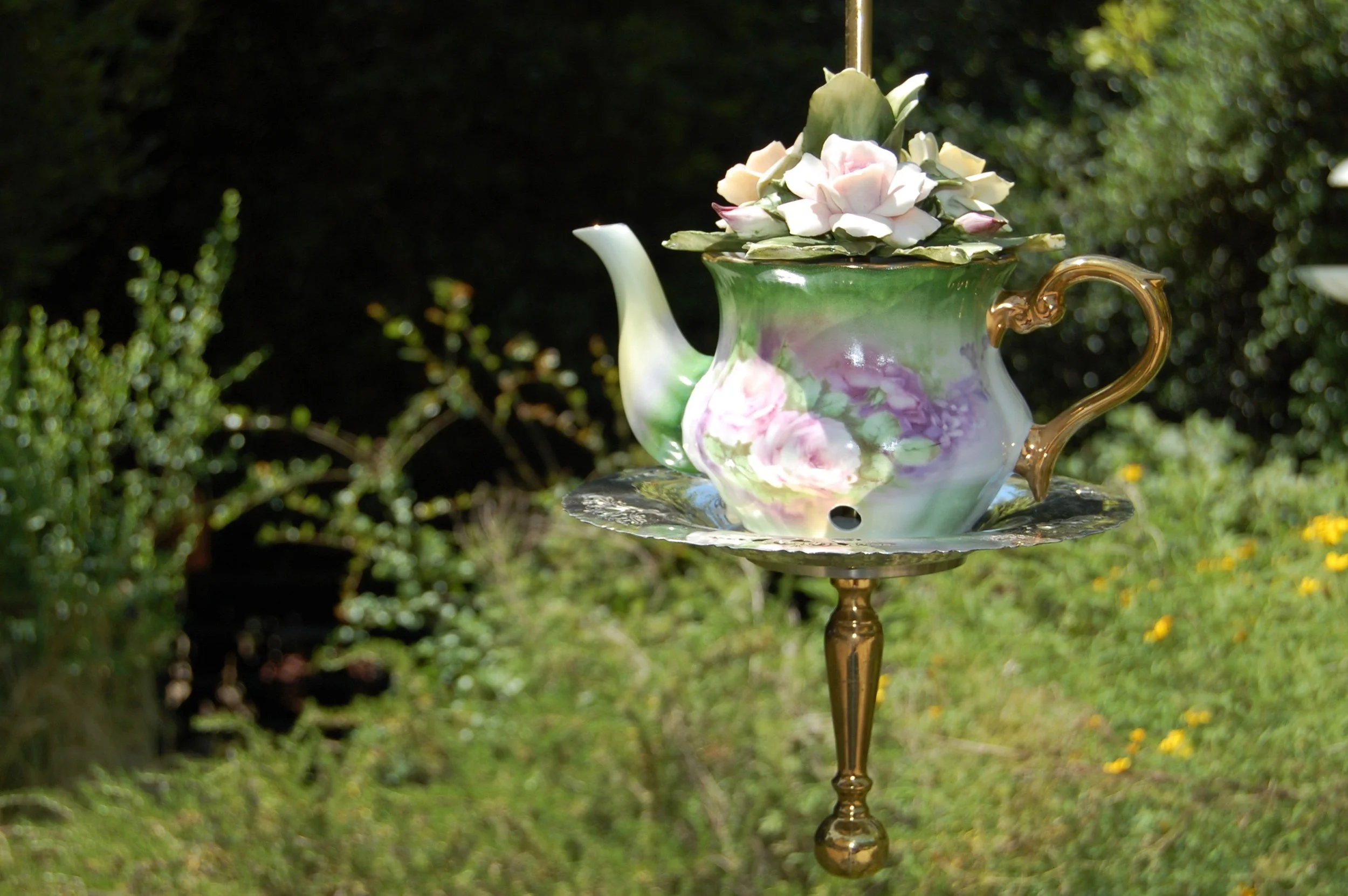Rosie-Bird-Feeder_JacDesigns.jpg
