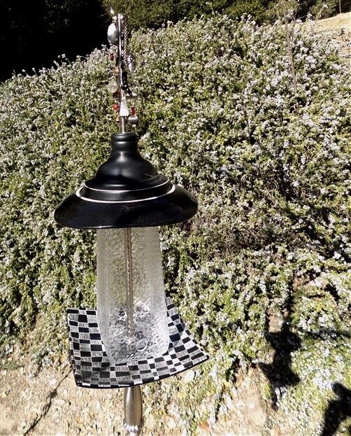 Picasso — Large Vintage Bird Feeder