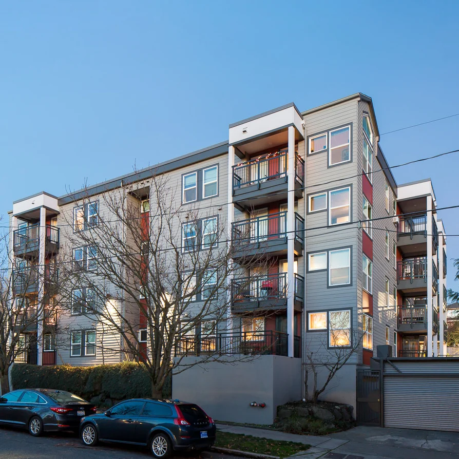 >> Howell Street Apartments