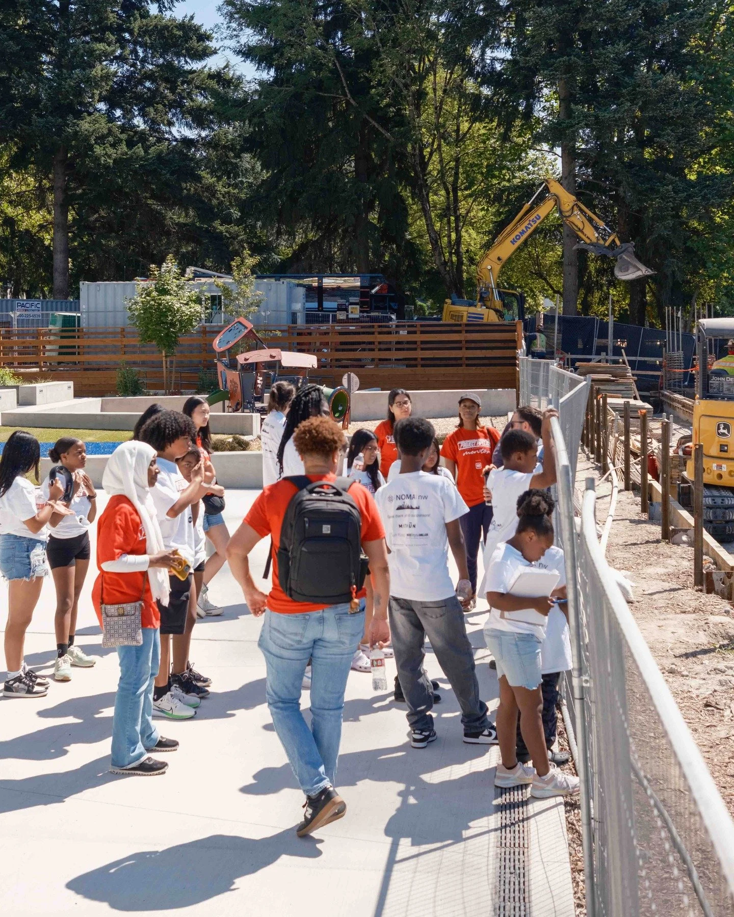 This summer, @noma_nw Project Pipleline in Seattle took 19 students (ages 8 to 15 through an adventurous 5-day camp introducing them to the world of Architecture, and exploring how design can shape their communities for the better! 📐📚❤️&zwj;🔥

Gui