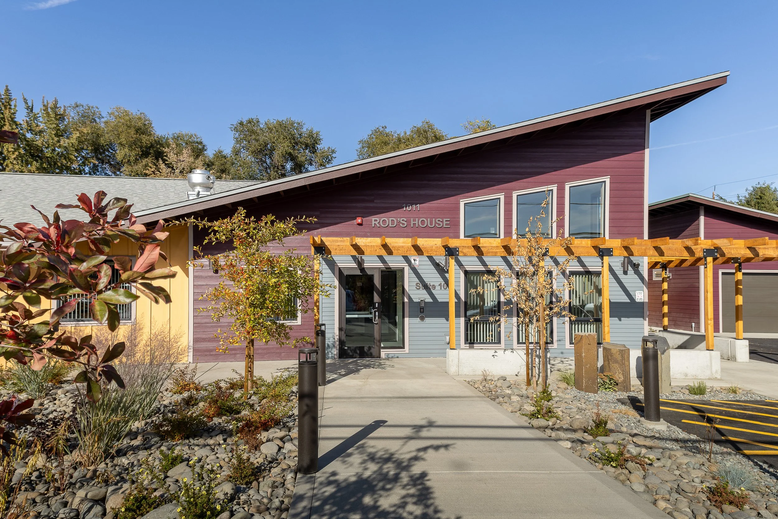 RodsHouseHopeCenter_10_Cover.jpg