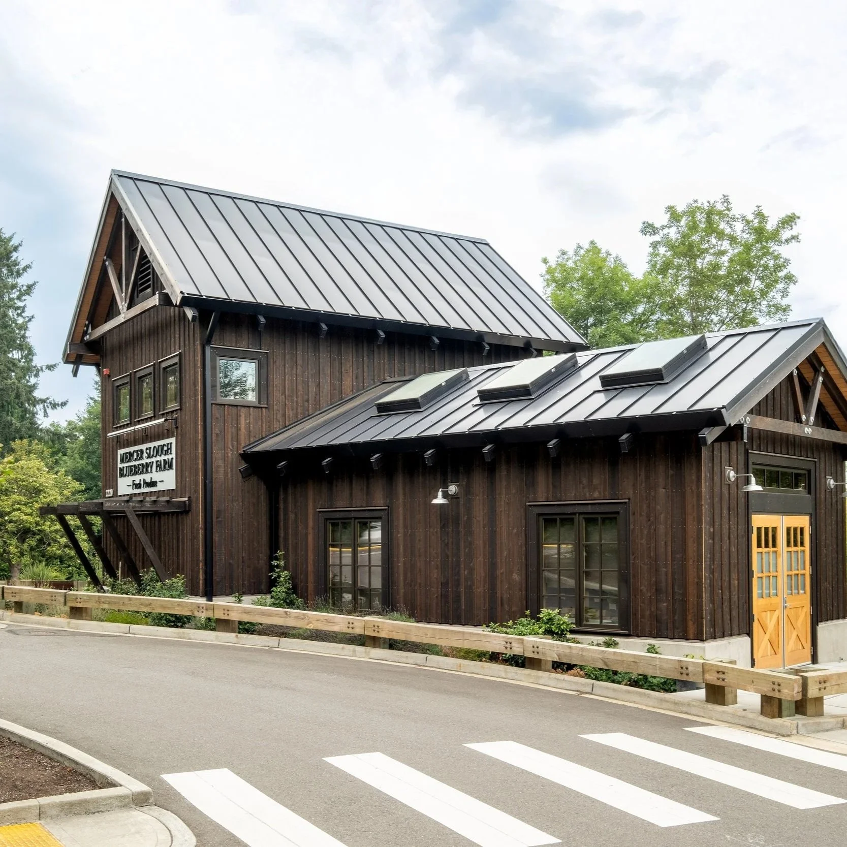   Mercer Slough Blueberry Farmstand  