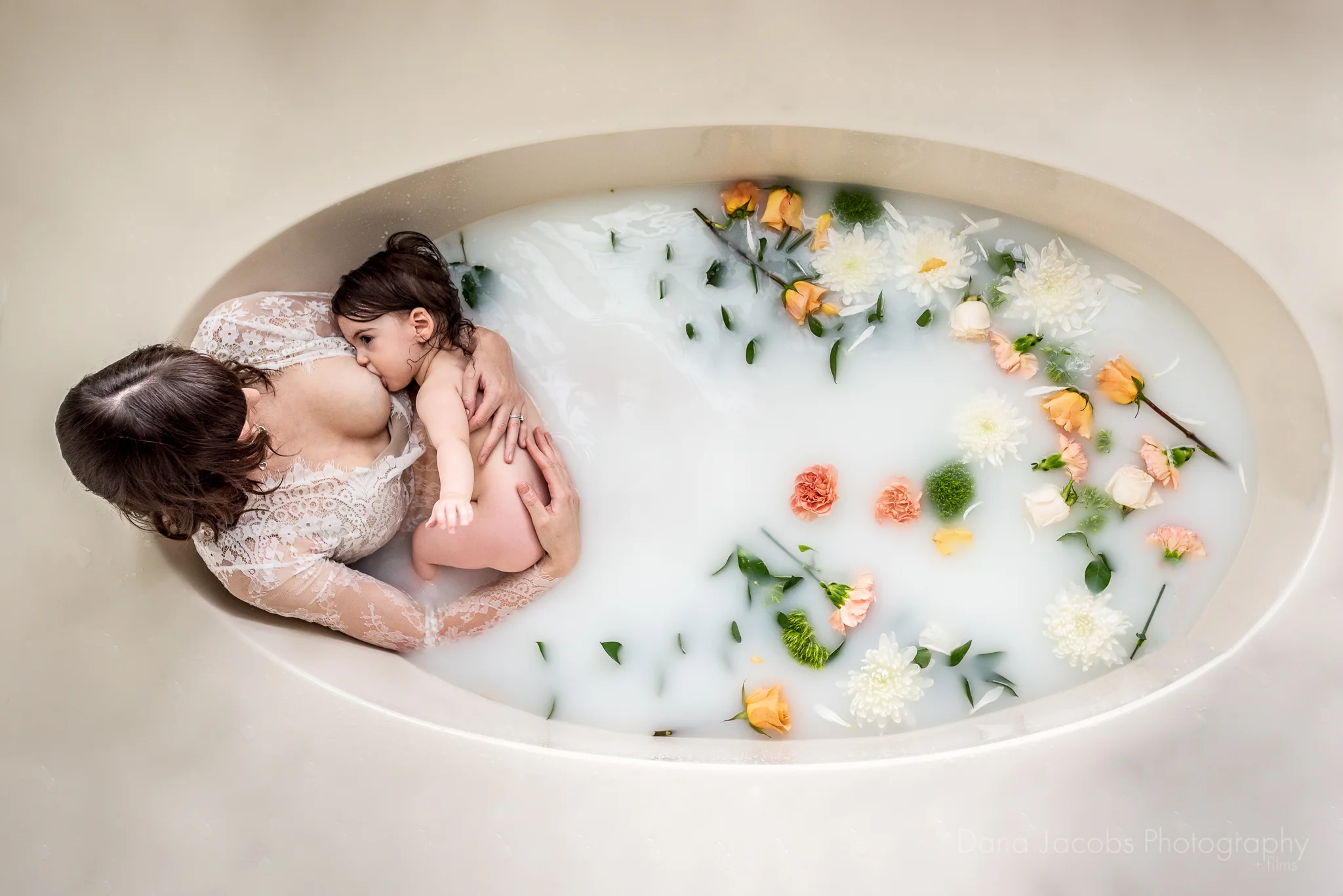 Dana-Jacobs-Photography-Milk-bath-session-St-Louis-3-.JPG