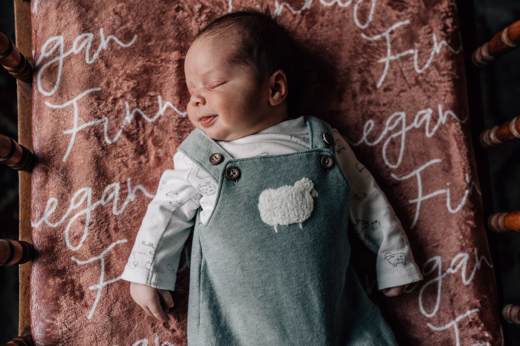 Dana-Jacobs-Photography-Finnegan-newborn-photography-session-st-louis-Web-no-watermark47-1623.JPG