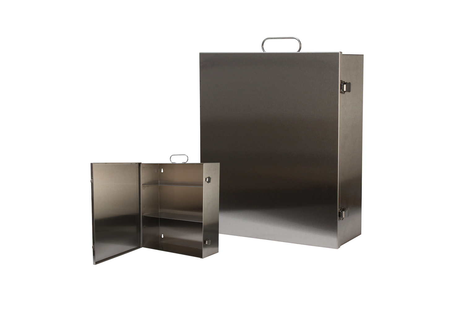 #151 First Aid Cabinet (3 Shelf) / Stainless Inside dimensions 13 1/2 x 16 x 5 1/2“ Shelf spacing top to bottom 4"—6"—6 1/8" 22 ga stainless steel / individual weight 10 1/2 lbs Individual carton Max QTY per 40 x 48” pallet—66