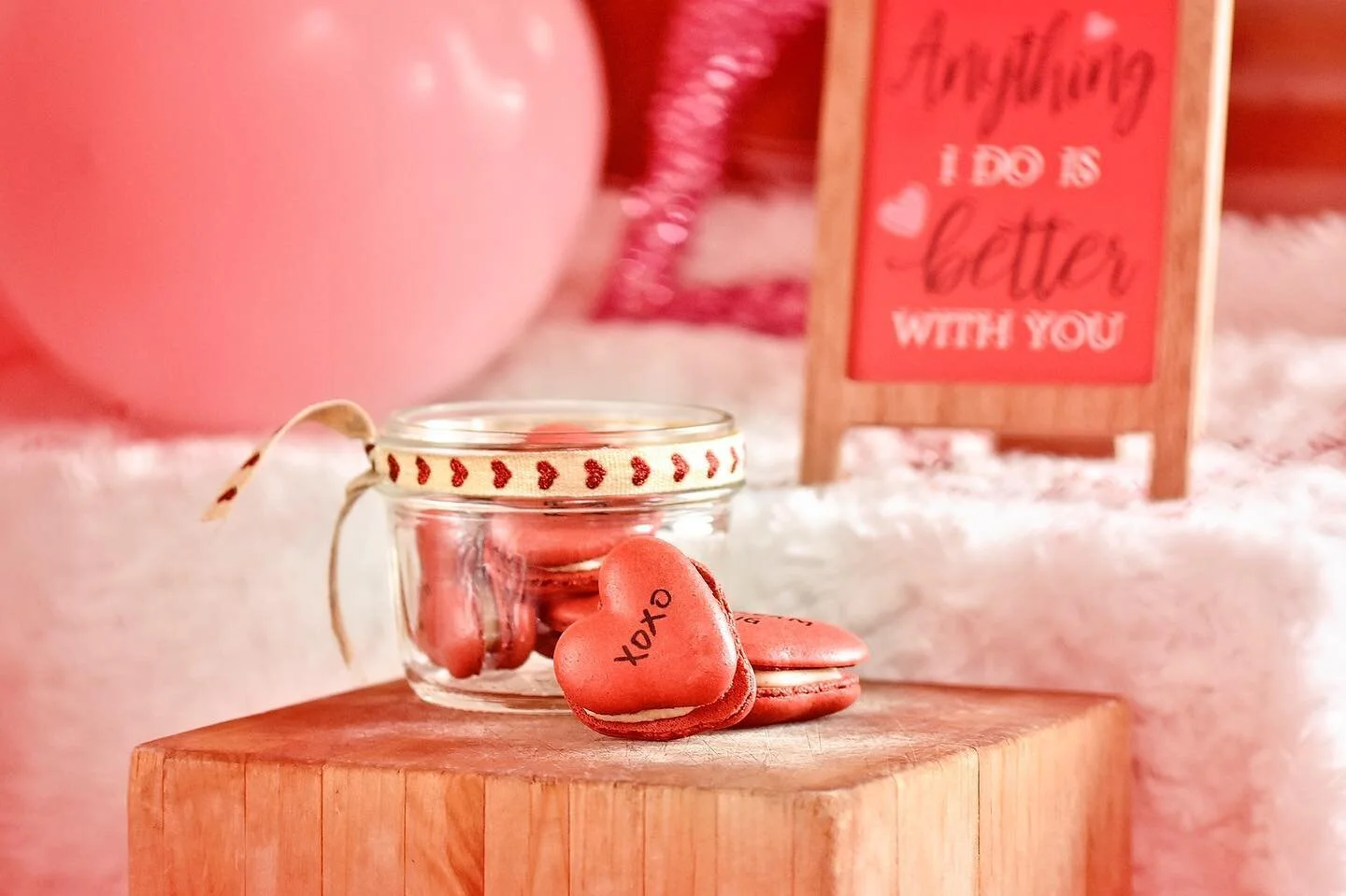 Macarons by @meri_macarons and I promise they are delicious! These ones are red velvet cake flavored! #denverdesserts #macarons #dessertphotography #valentines #pinkphotography