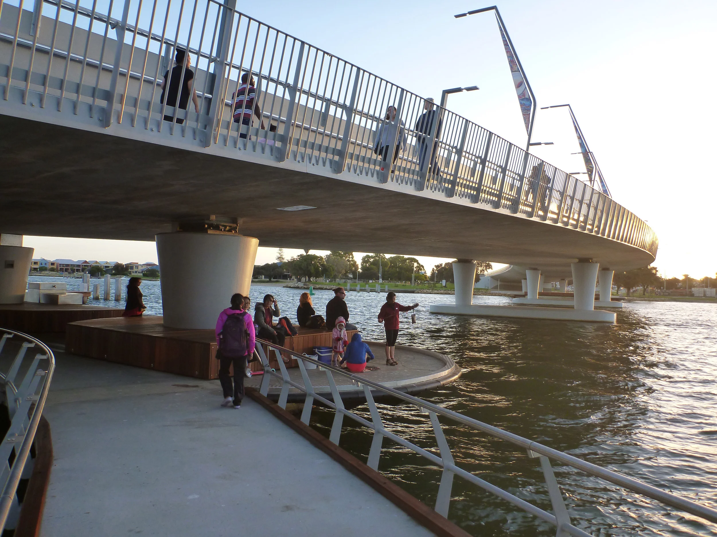 1601-ID126-Photo 4 Mandurah Pier and Fishing Platform.jpg