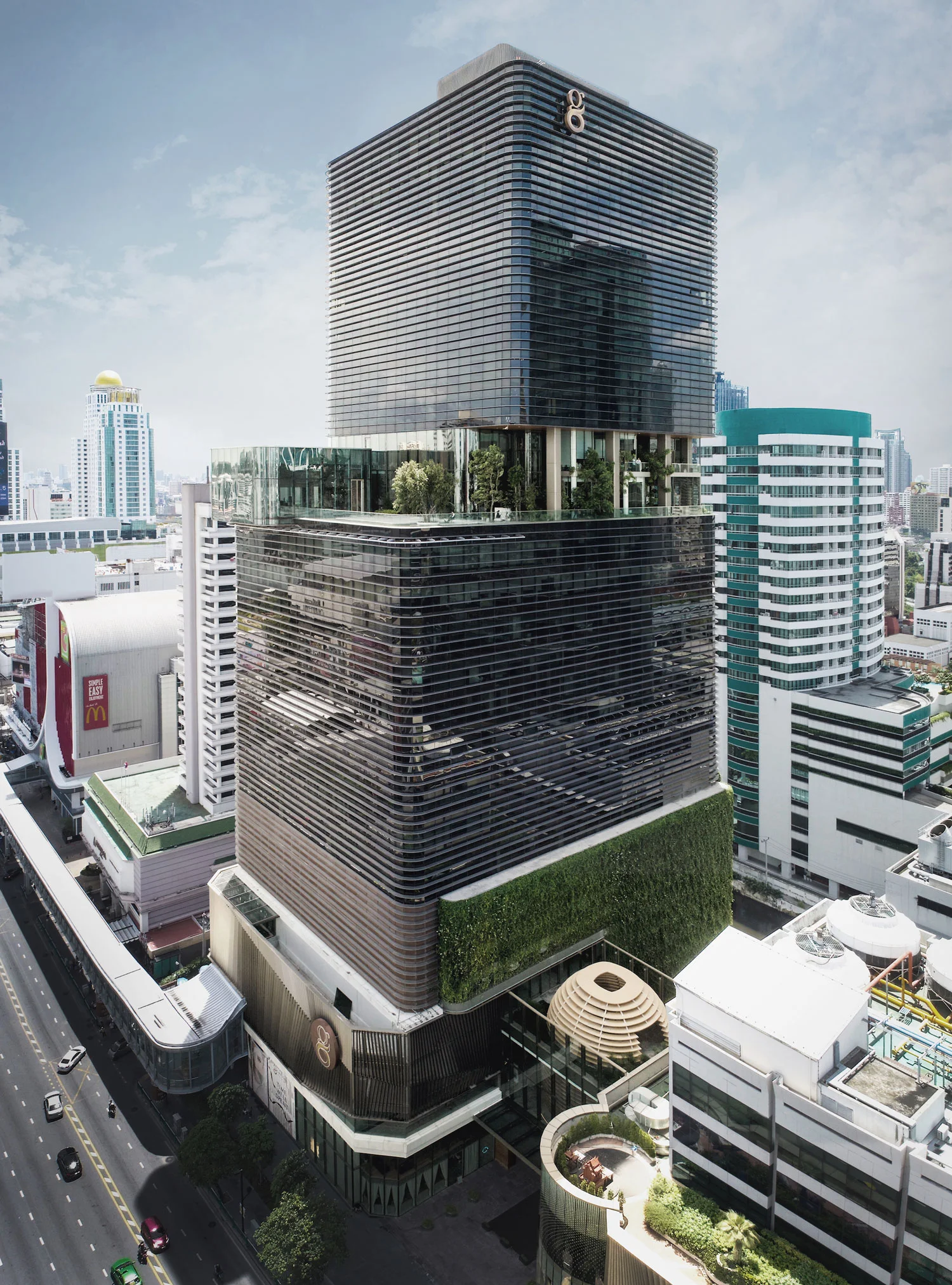01_Gaysorn-Tower_SouthWest-Side.jpg