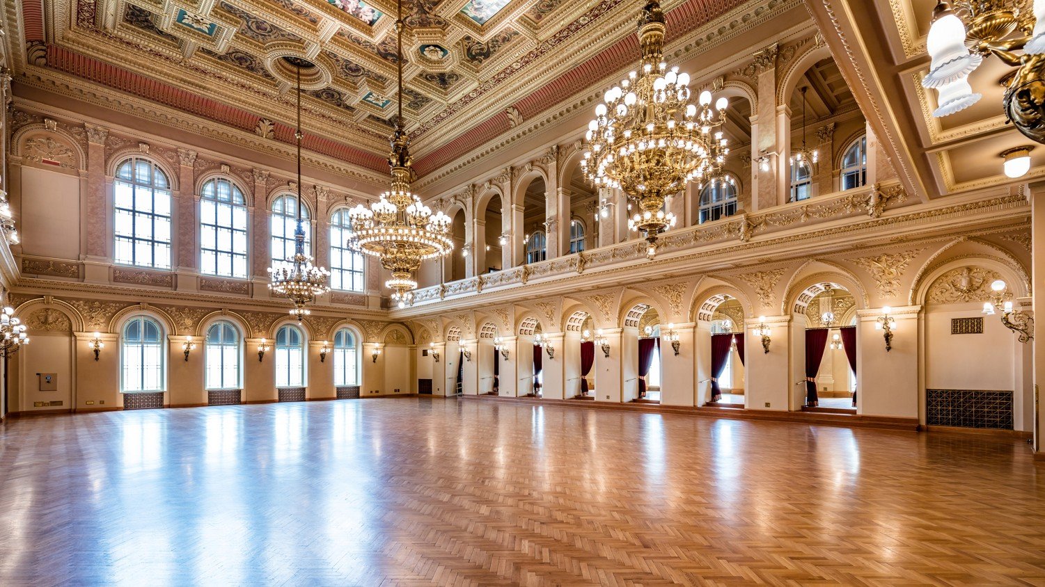 Large-Hall_Velký-sál-1-1.jpg