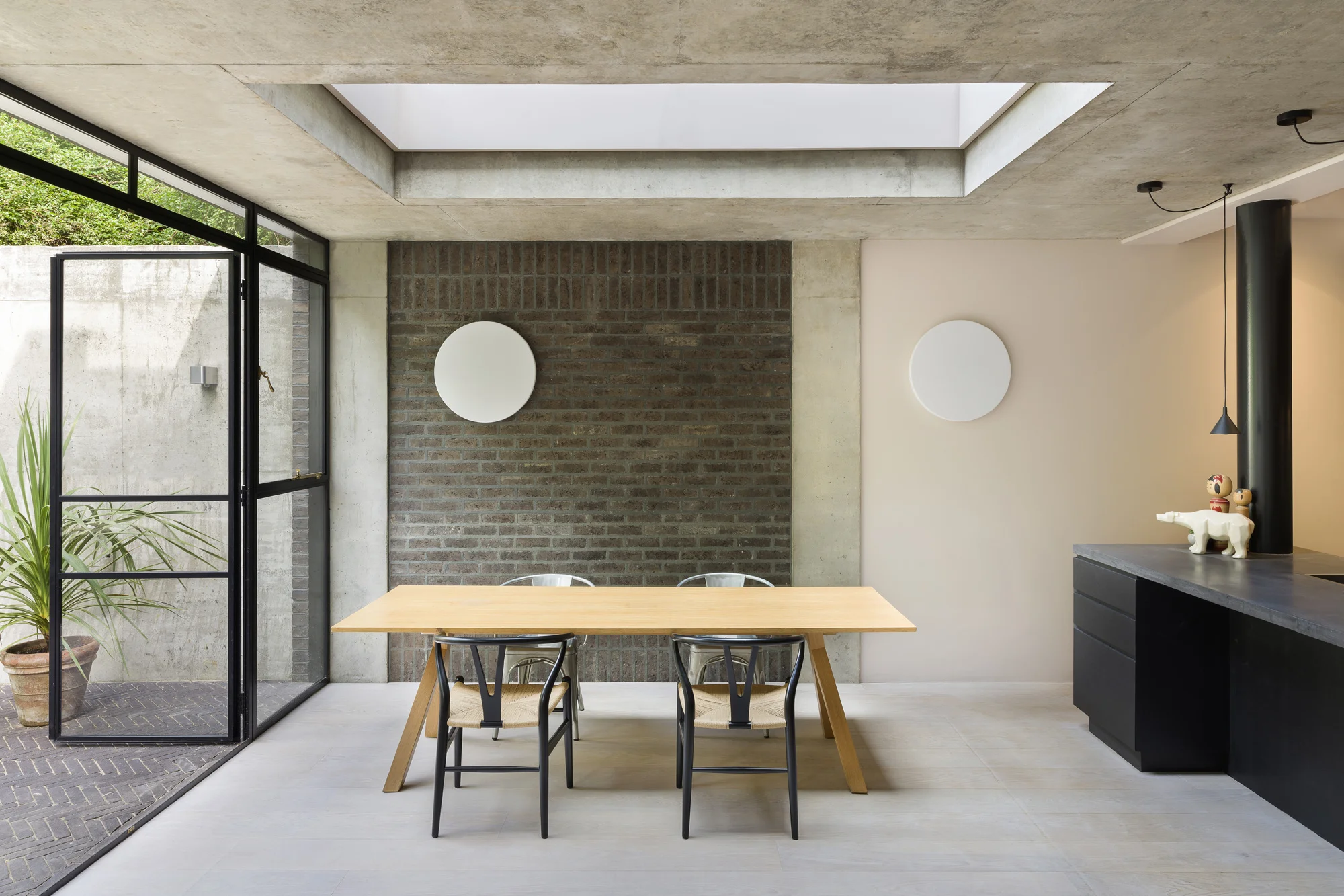 2hackneyextension_2000.jpg