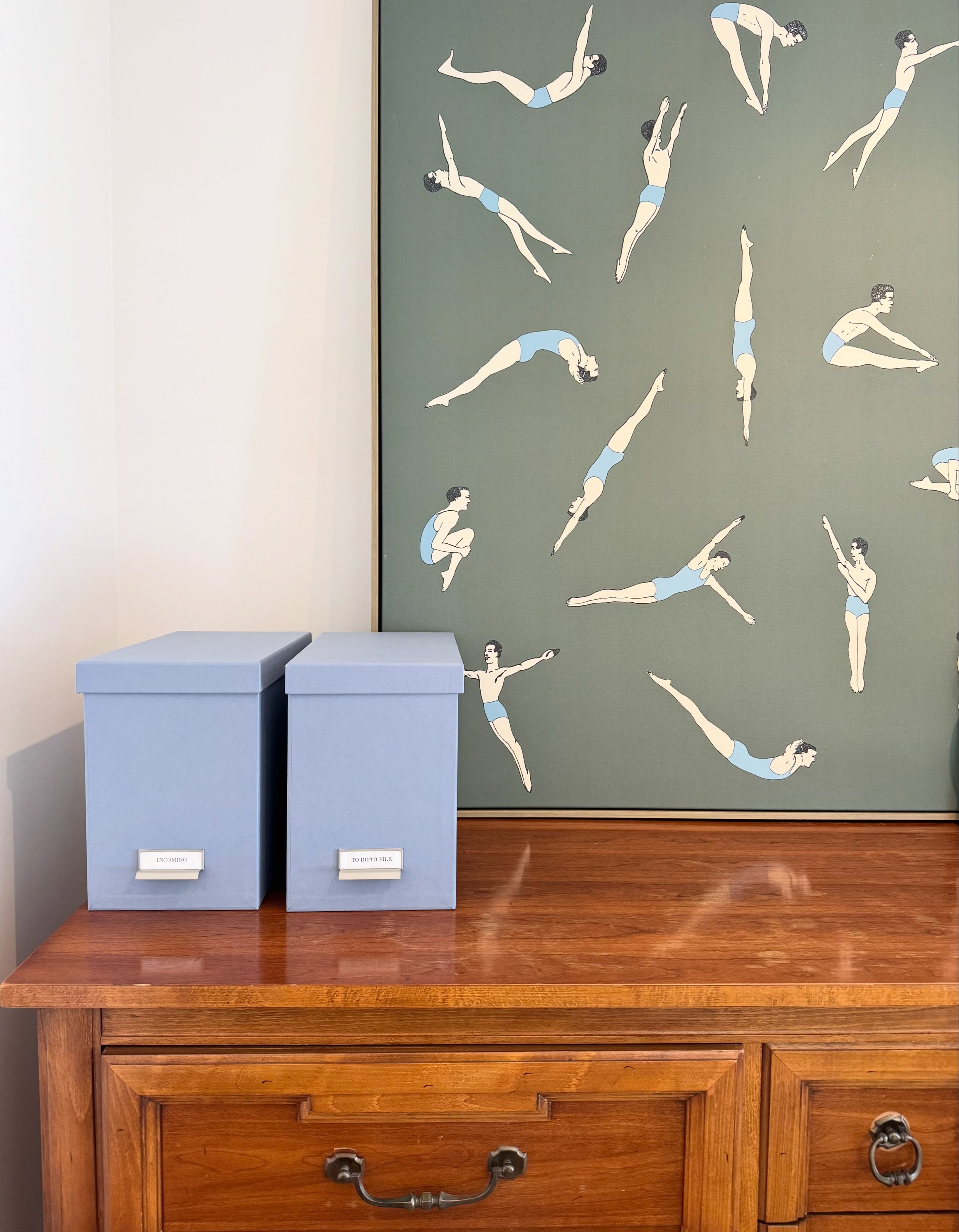 All the summer feels for&hellip;paper management? 🤔

Summer = simple and that&rsquo;s also our philosophy when it comes to organizing paper. Most people assume that they need an elaborate filing system with lots of categories to stay organized, but 