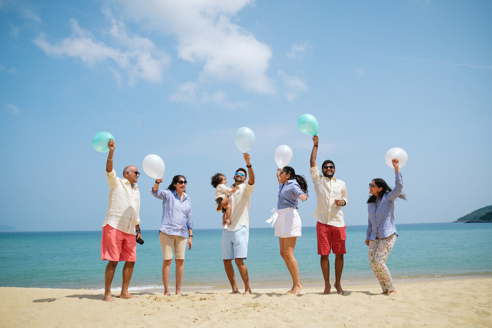 FAMILY PHOTO | THE FIRST BIRTHDAY OF REYAAN 