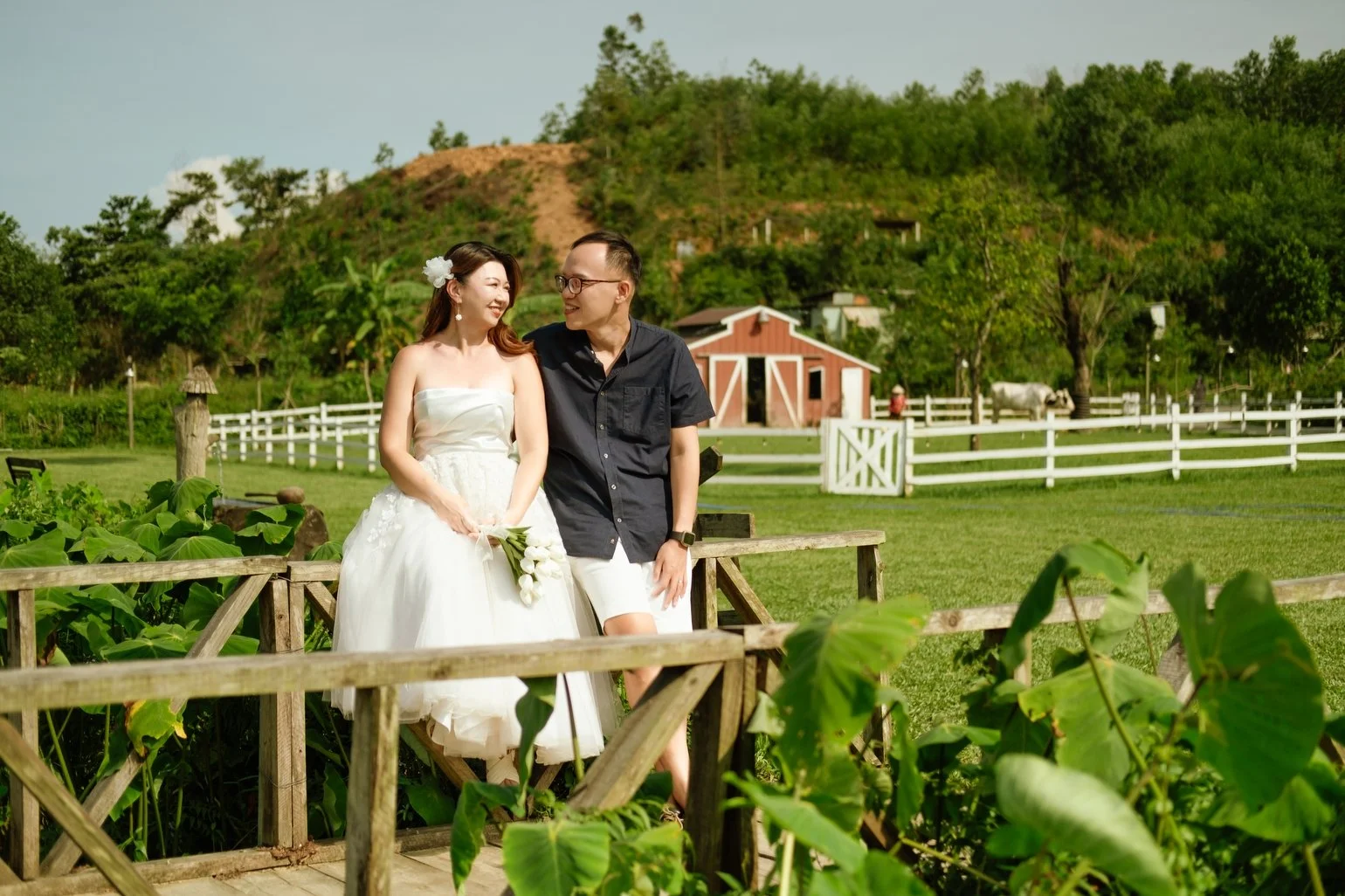 CLARE &amp; BENSON | Evergreen Moments