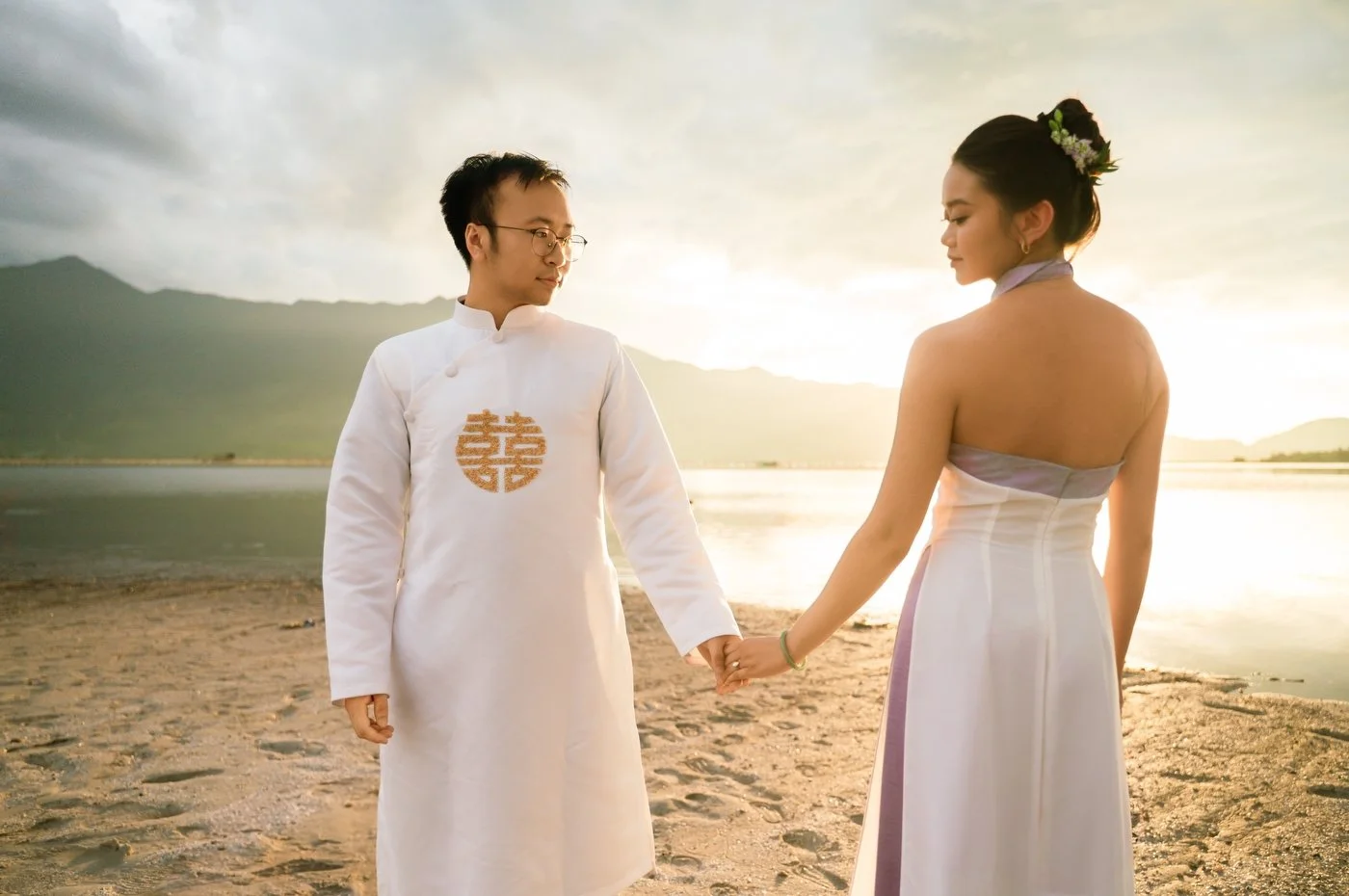 vietnam–Pre-wedding-photographer-danang_74.JPG