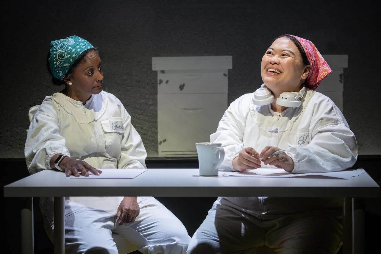 Apiary0031r copy.jpg