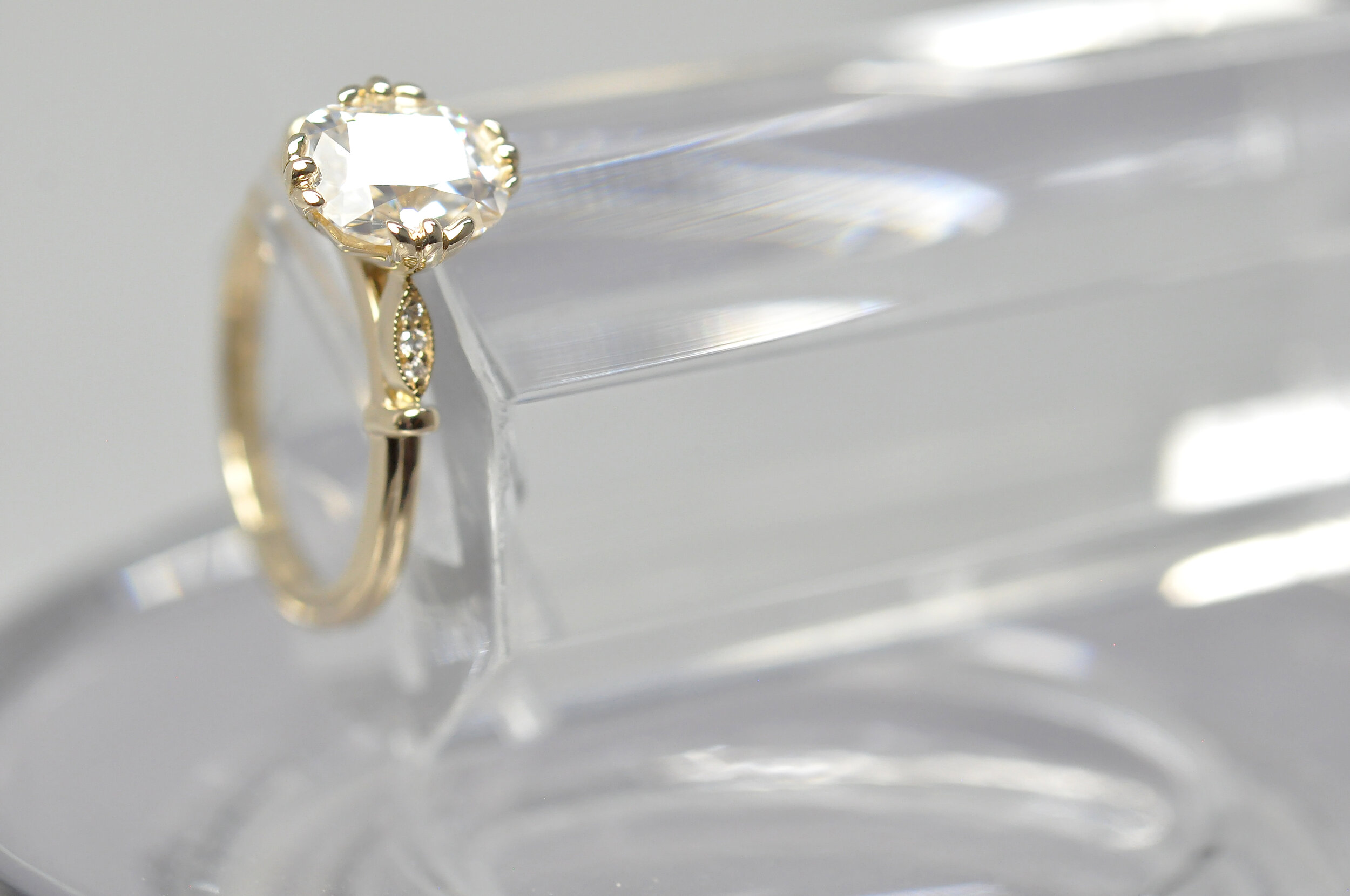 antique vintage moissanite gold engagement ring toronto
