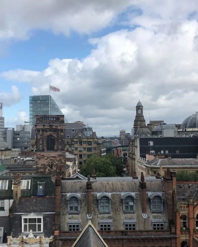 It&rsquo;s been forever, but I&rsquo;m jet lagged and it&rsquo;s 3 AM and I have more Manchester spam... spending a short week here in both the hustle and bustle of the city and the relaxed, rolling hills of the countryside. Visiting Jack and working
