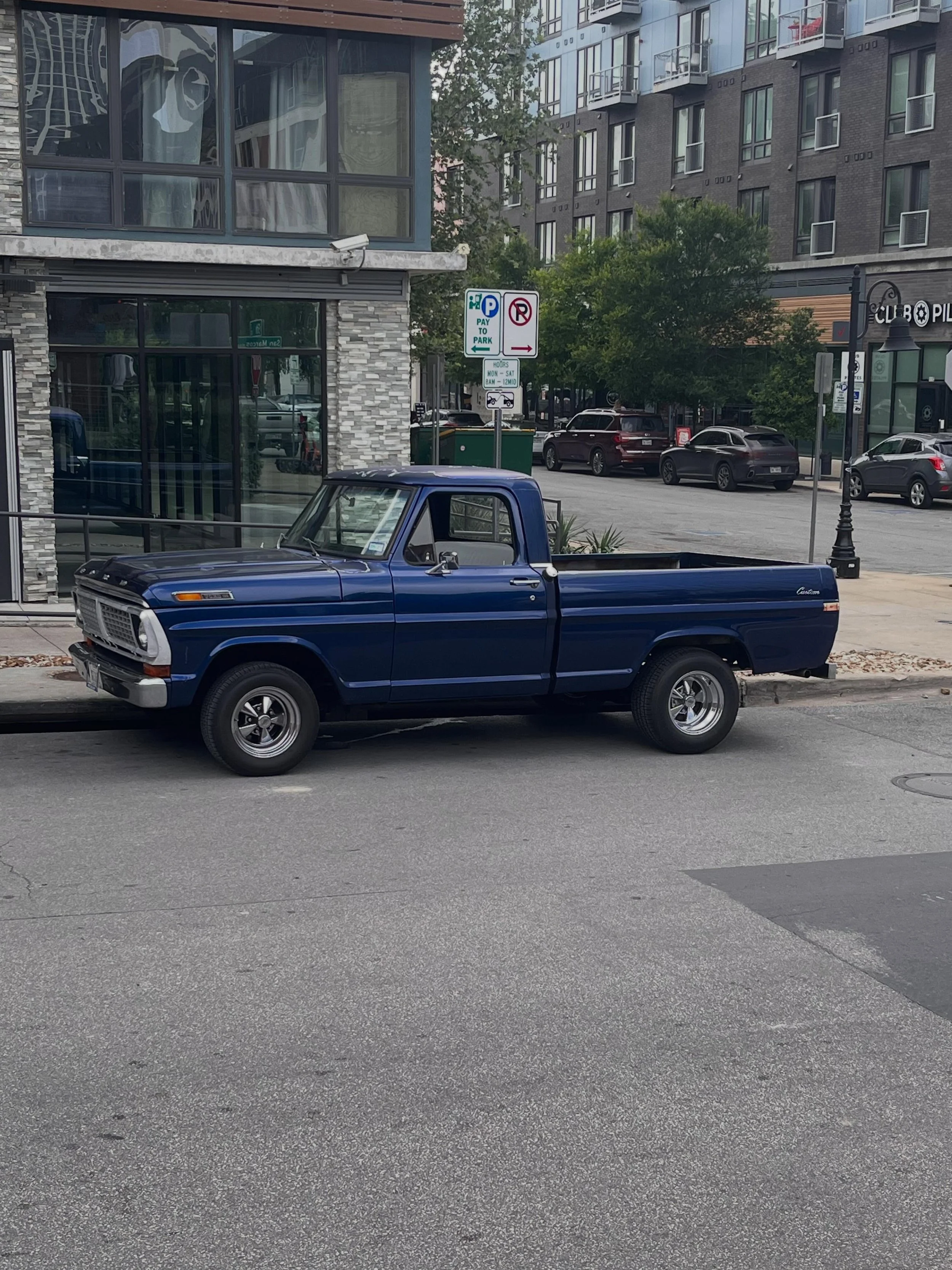 Looking for an excuse to get out and head on down our way? How &lsquo;bout free parking every Sunday? 

Pull up. We&rsquo;ve got the coffee brewed and breakfast waiting.