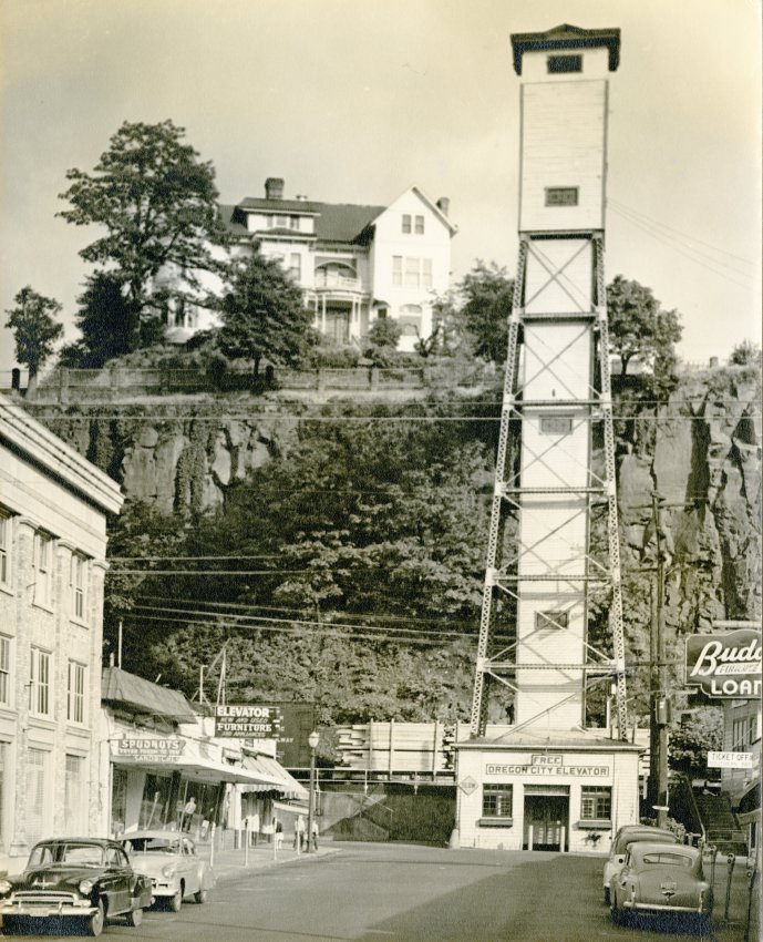 Photo Town Elevator Oregon City Oregon c1948