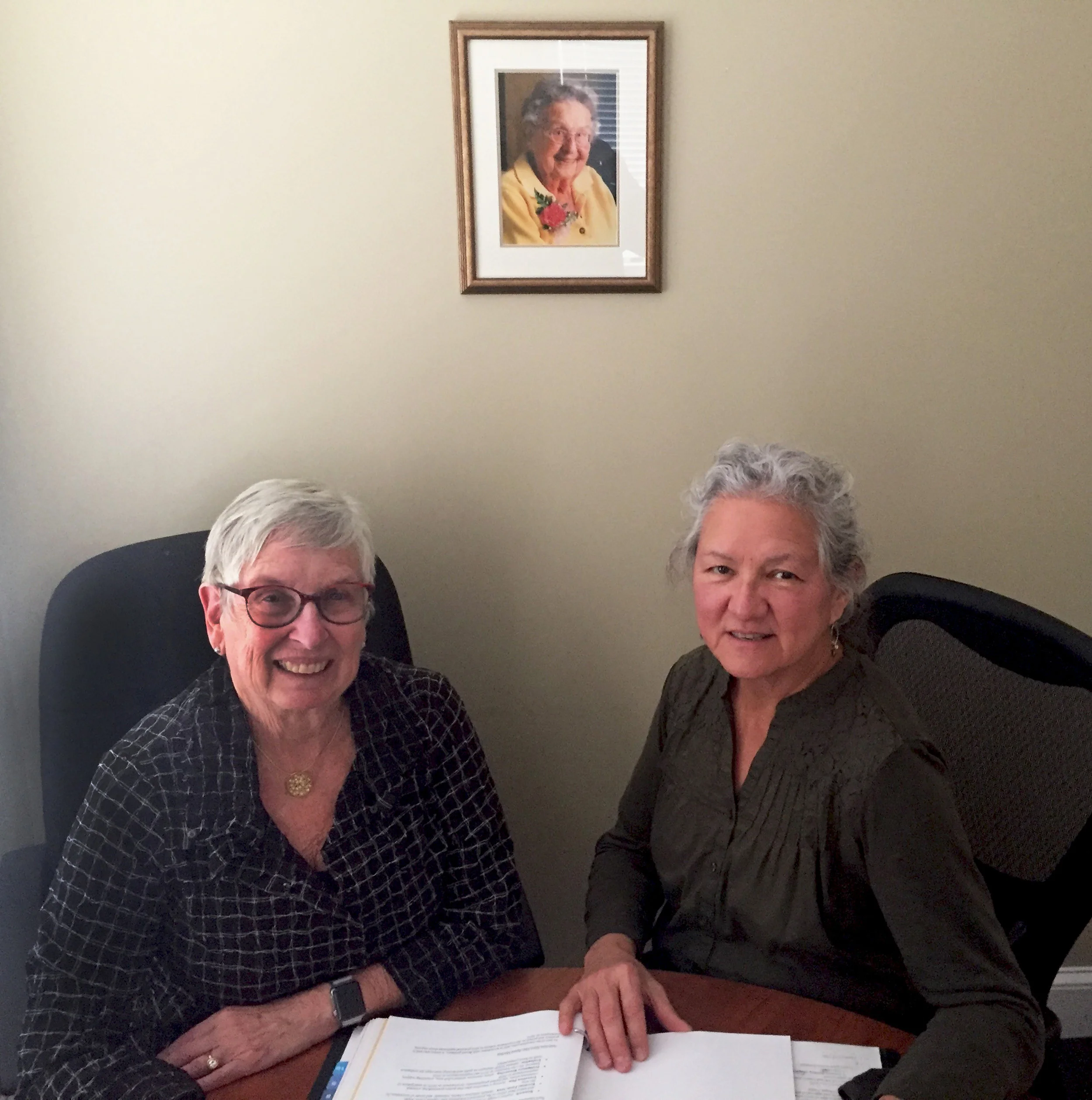 Carol Wishcamper (L) and Gail Dana-Sacco (R)