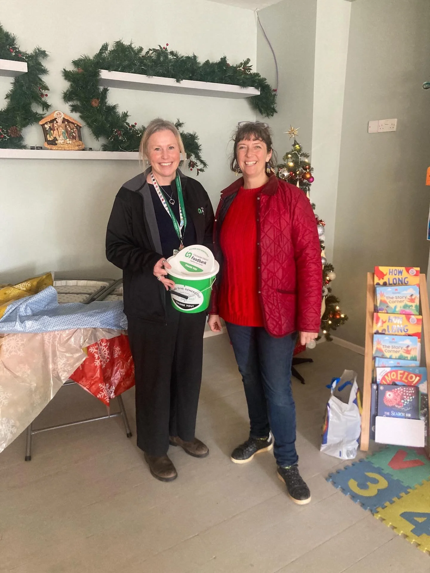 Joyful Voices had a wonderful final session at @greendoorcentre last week bringing joy to our little corner of the world. We led a festive singalong collecting for @chidistrictfoodbank raising a grand total of &pound;68.05.
.
Looking forward to THIS 