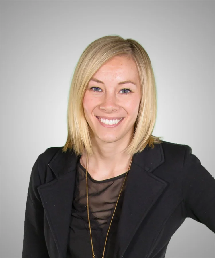 PAIGE MCMAKIN Graphic Designer