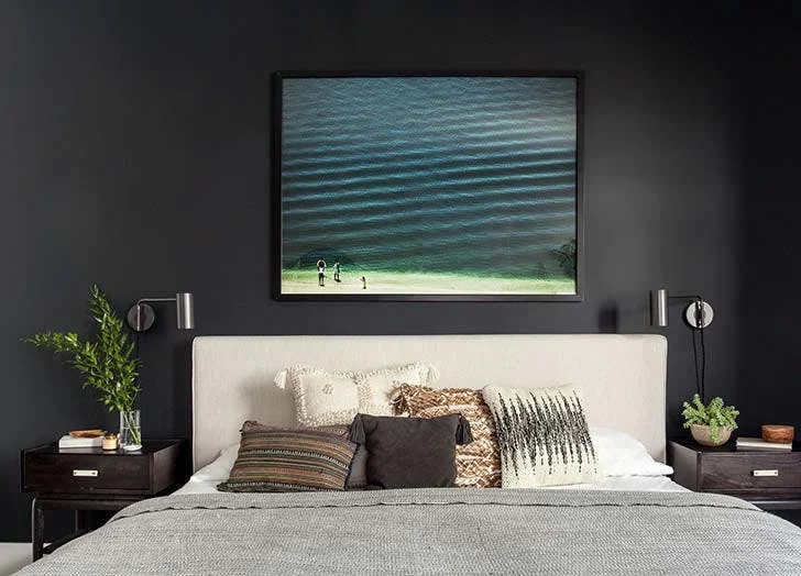 Scorpio_blackbedroom_paint.jpg