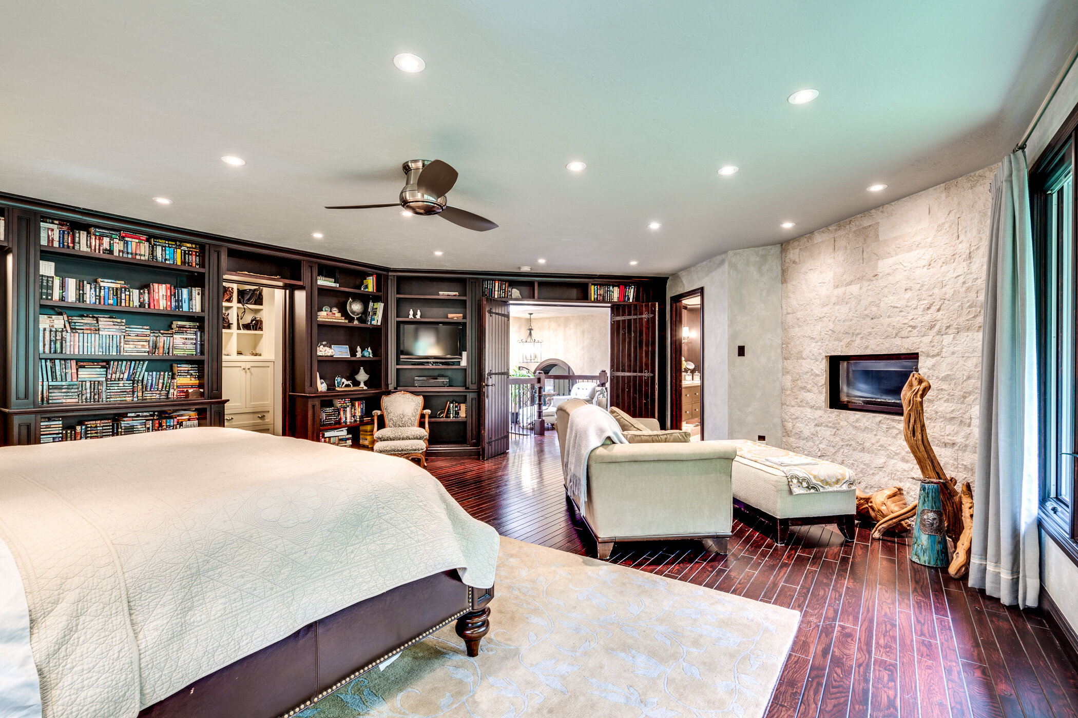 596 Hendry Lane-50.jpg