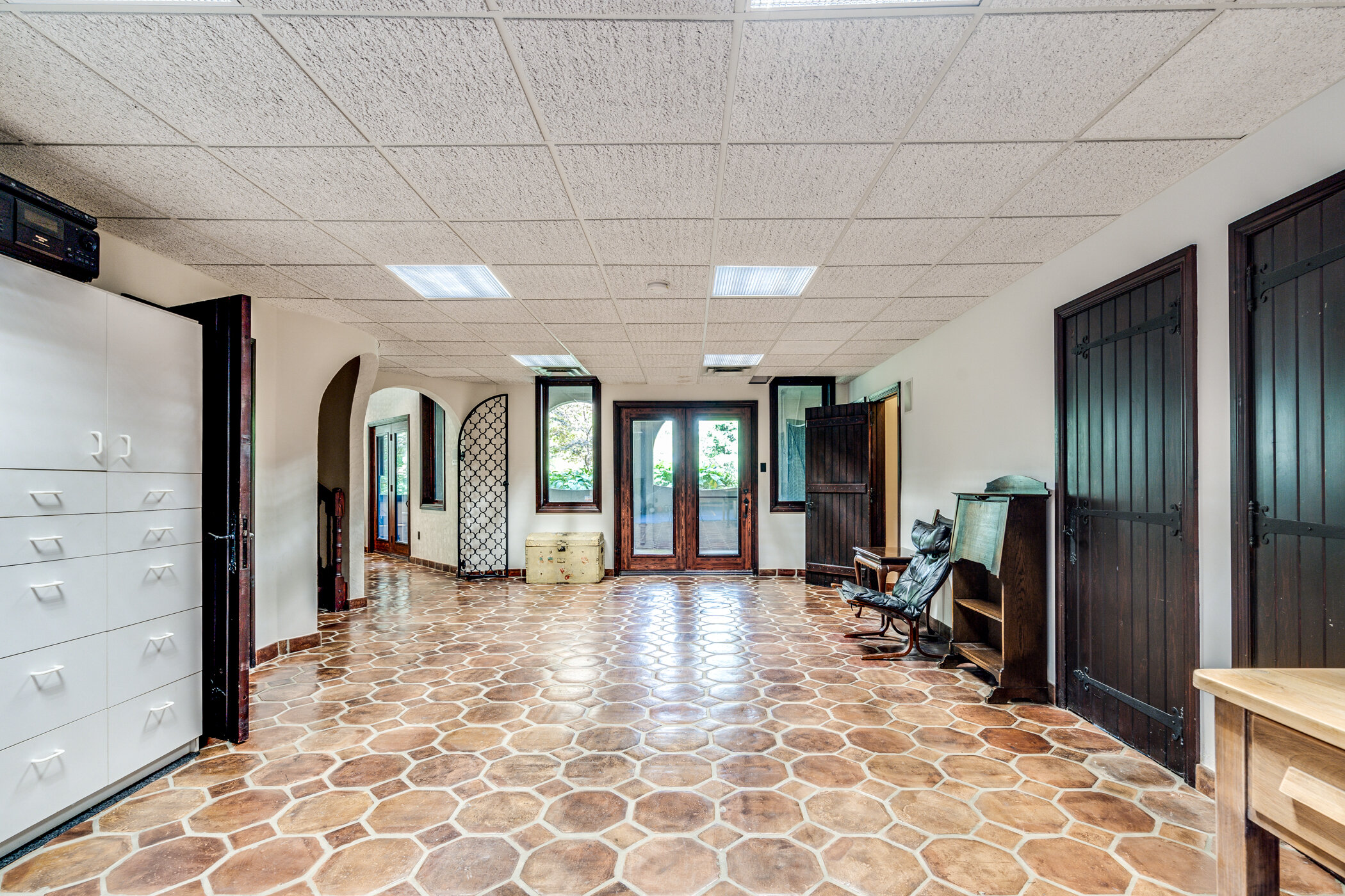 596 Hendry Lane-94.jpg