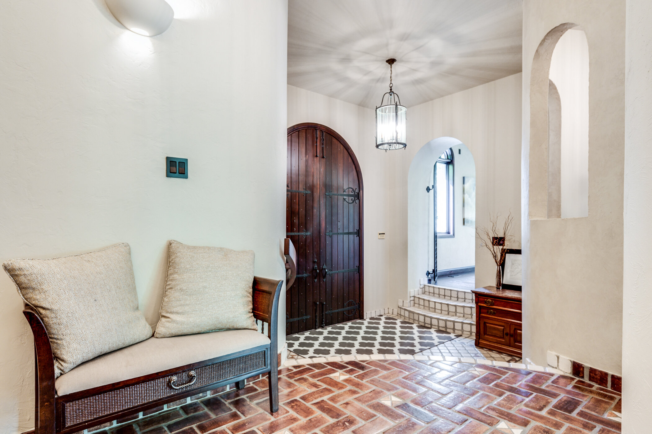 596 Hendry Lane-97.jpg