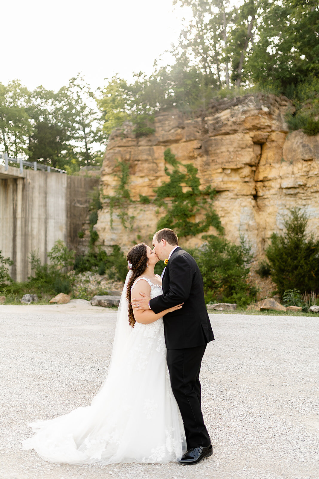 wedding_photographer_missouri_videographer_barn_outdoor_blush_blue_dusty_bright_light_airy_best_top_local_reputable_popular_photos_couple_engagement_video_film_idea_sons_daughters_rolla_saint_james_charles_red_oak_valley_rose_oak_echo_bluff_jeff_cit…