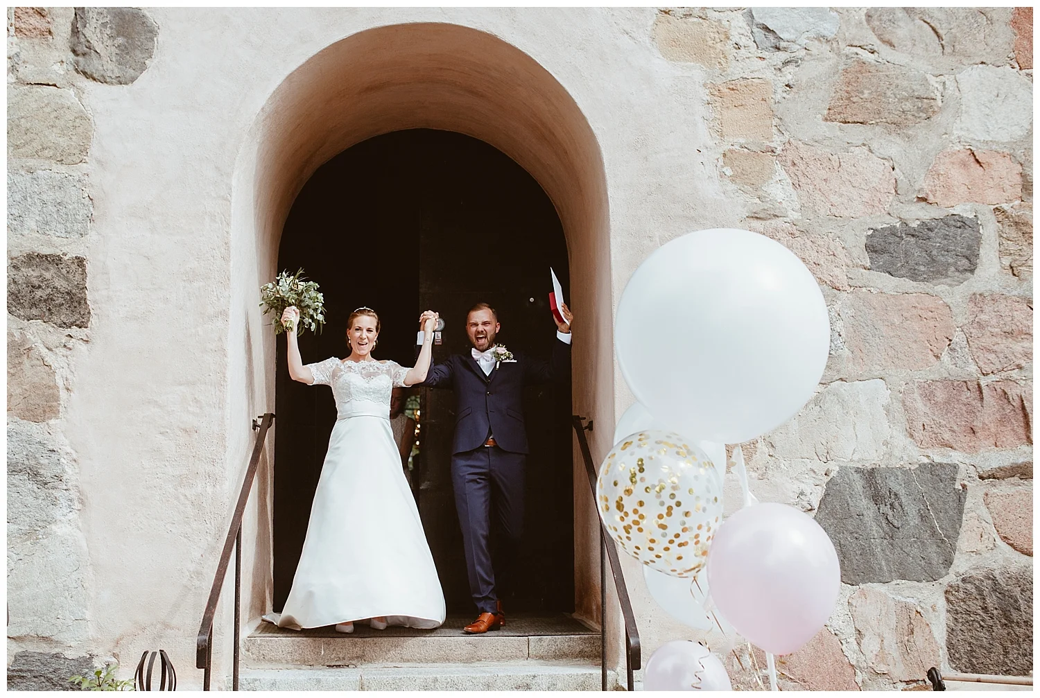 brollopsfotografstockholm_fotografannaejemo_viktoriarobertahlerup-24.jpg