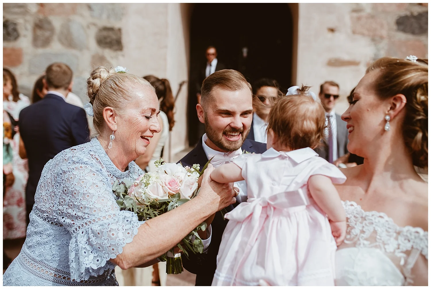 brollopsfotografstockholm_fotografannaejemo_viktoriarobertahlerup-32.jpg