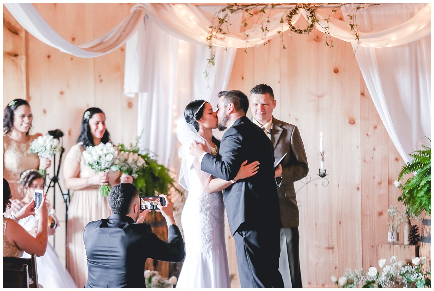 wedding kiss