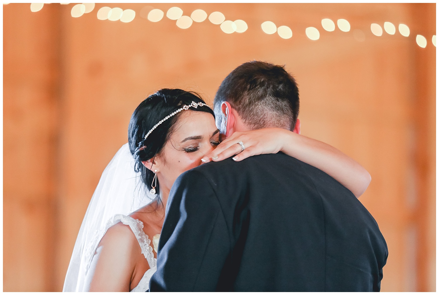 bride and groom first dance