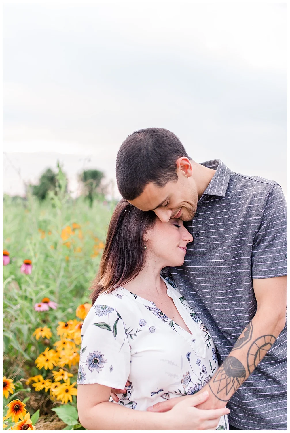 Lititz Wildflower Maternity Session_0006.jpg