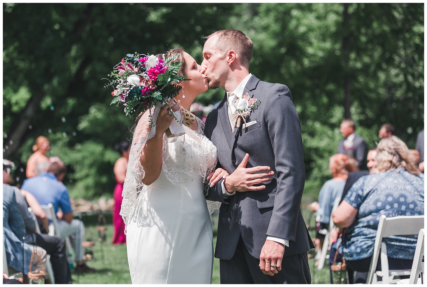 sickman's mill, lancaster pa, outdoor weddings, bride and groom
