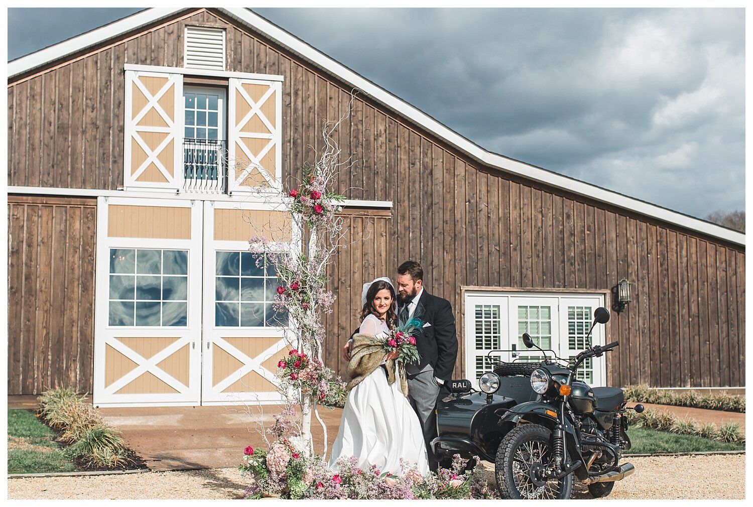 1950s Vintage Styled Wedding Shoot_0029.jpg