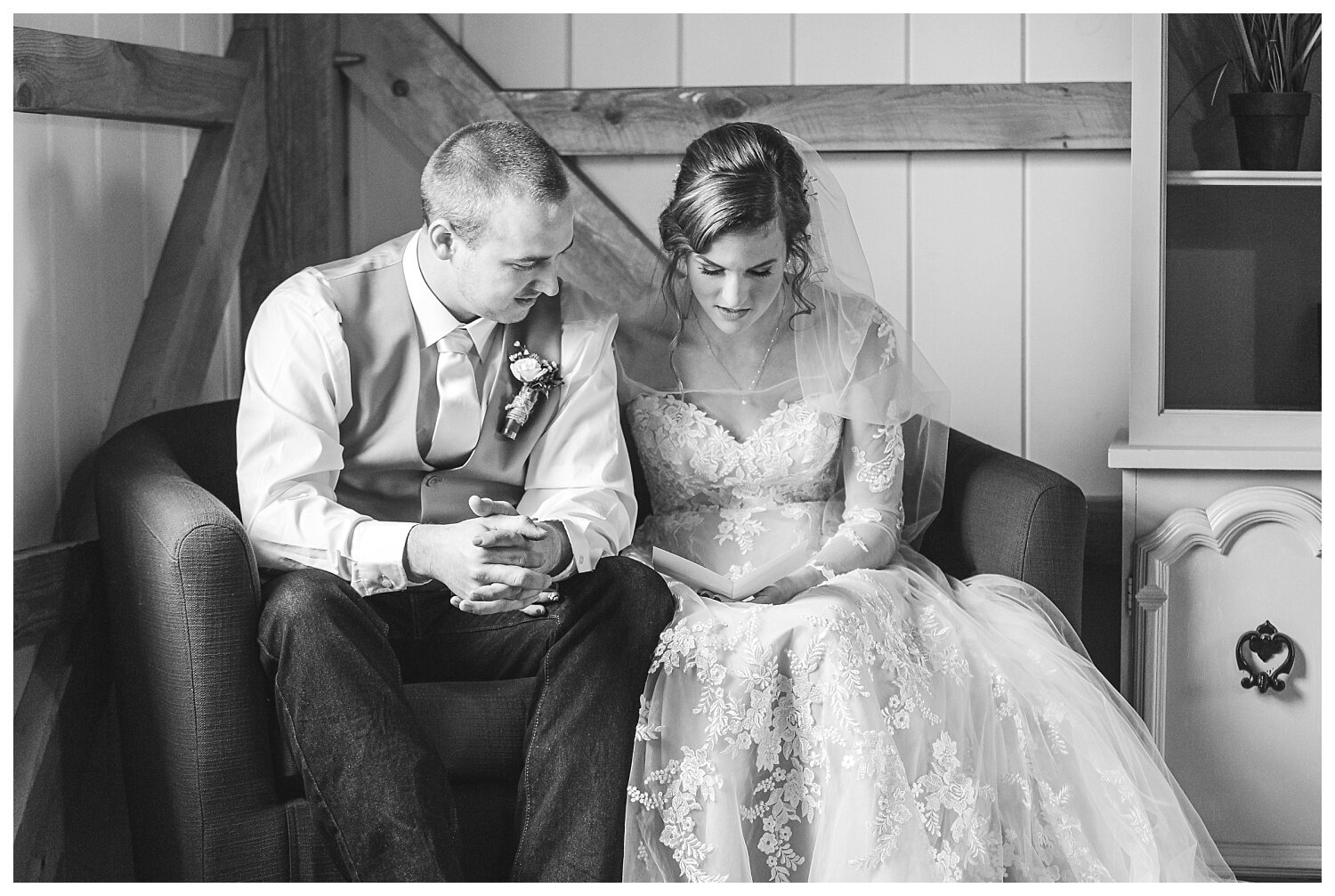 Springside Barn wedding, Lancaster Pennsylvania, bride and groom letters