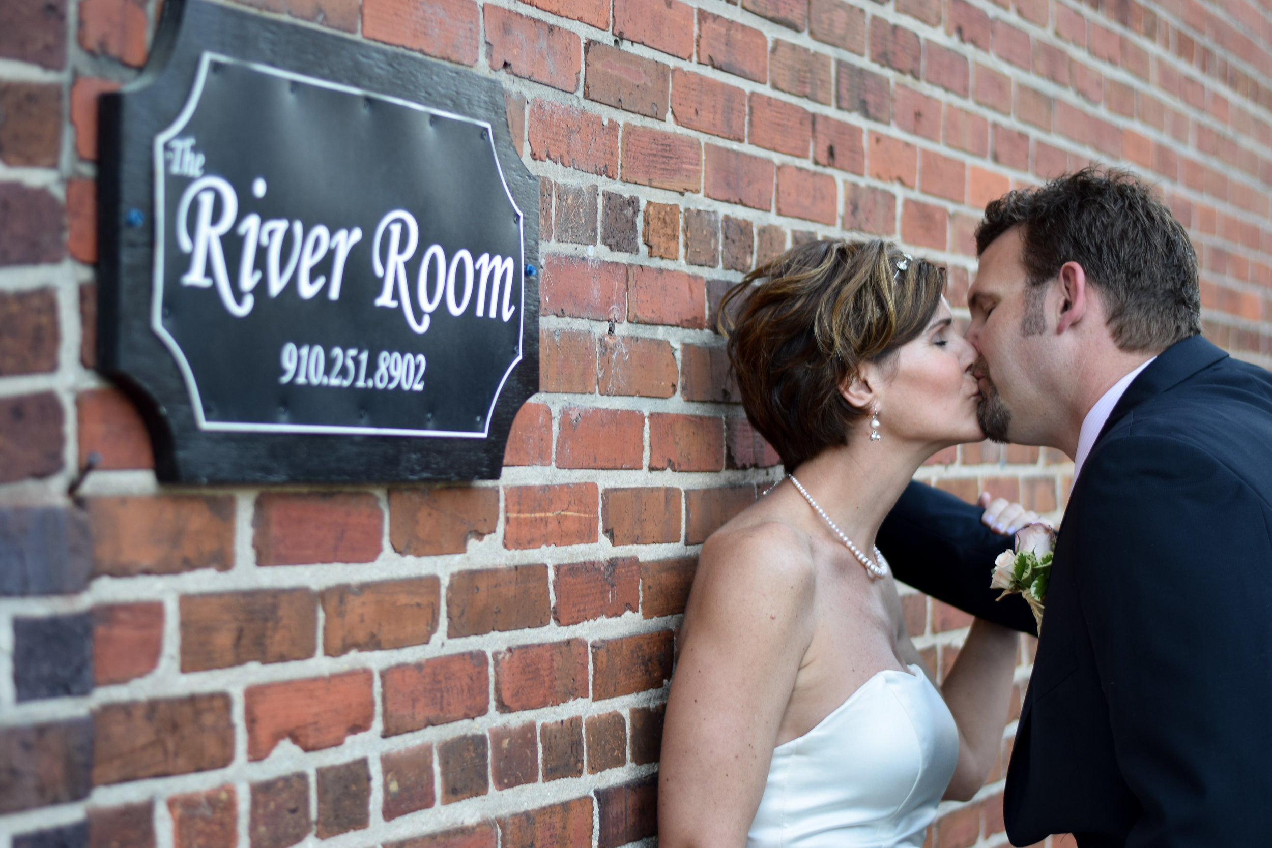 River Room Kiss.