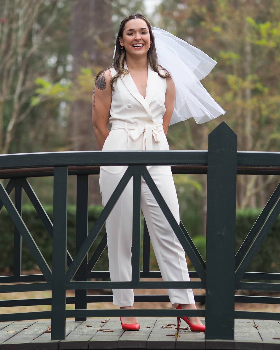 Love this wedding outfit! Love brides who think out of the box  Great little wedding at the Kenan Chapel. Small, only immediate family but very meaningful. Small intimate wedding may be the new norm. Maybe a good thing going forward? 
#kenanchapelatl