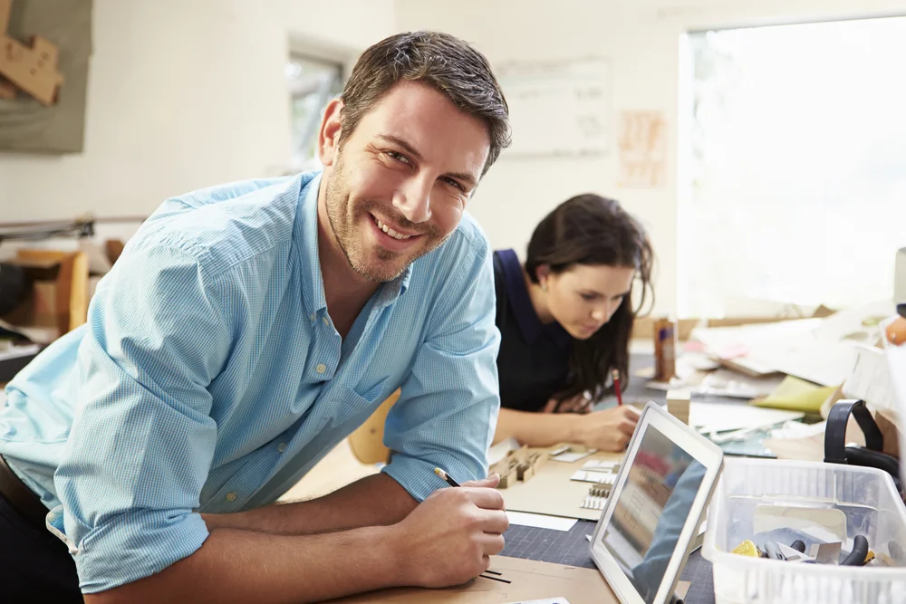 online-business-australia-man-teaching-digital-marketing-workshop.jpg