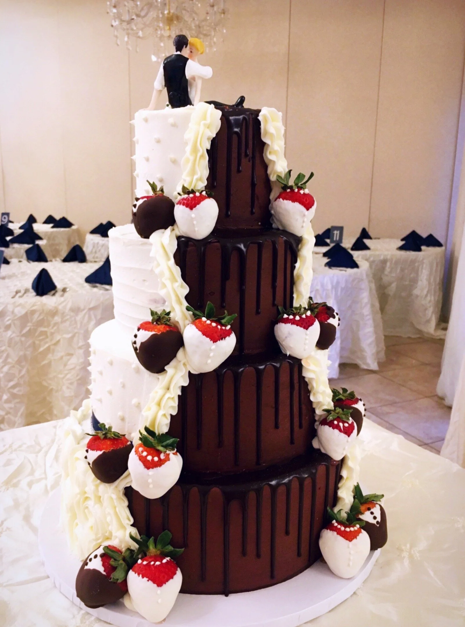 Wedding Cakes Moonlight Cakes